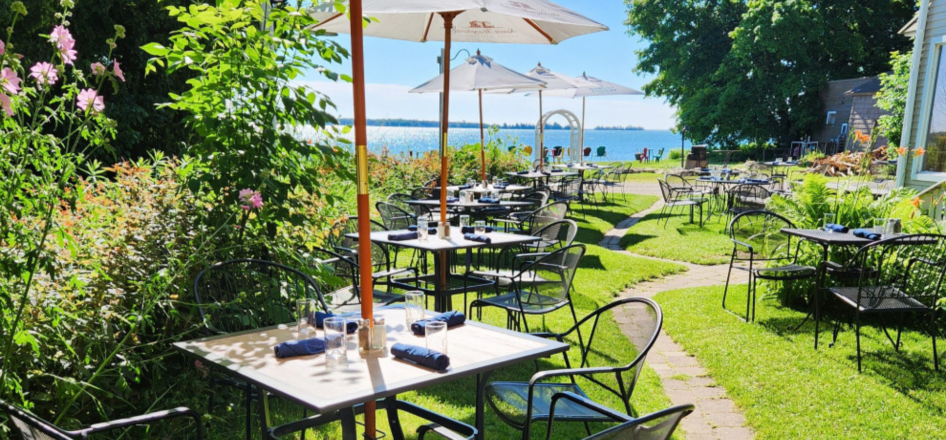 Garden seating 7.3.2024