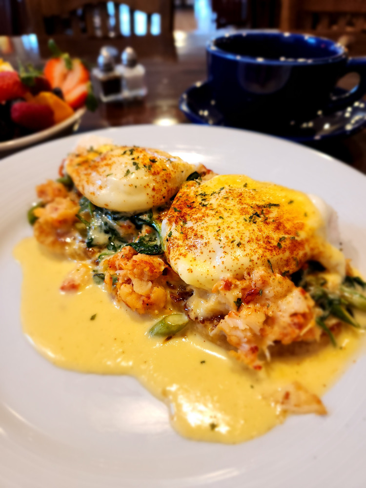 Lobster Benedict 1.8.2023