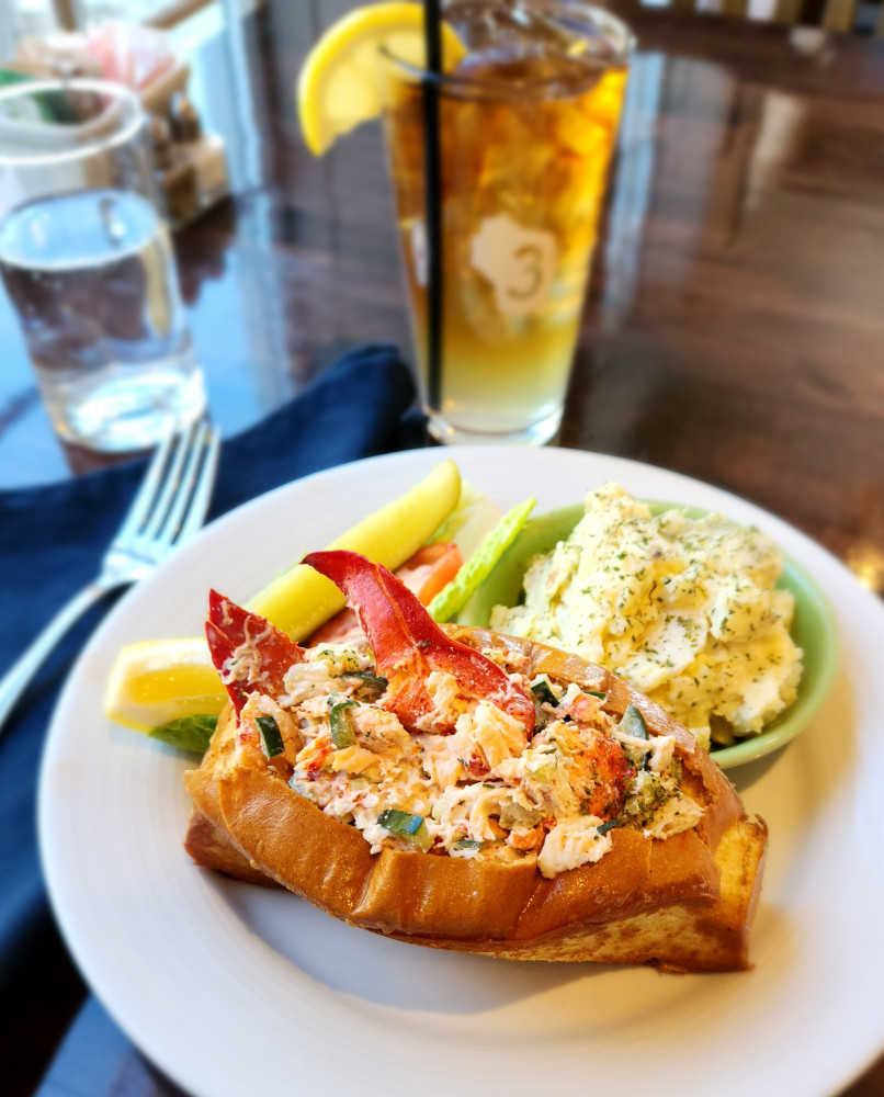lobster roll 2.17.2023