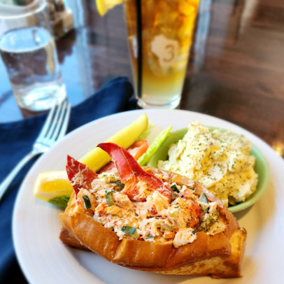 lobster roll 2.17.2023